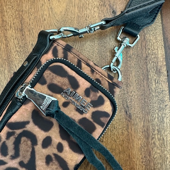 ☀️ AIMEE KESTENBERG Water Bottle Crossbody NWOT - Picture 9 of 11